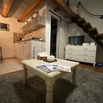 Dori S Lovely Apartment In Budapest